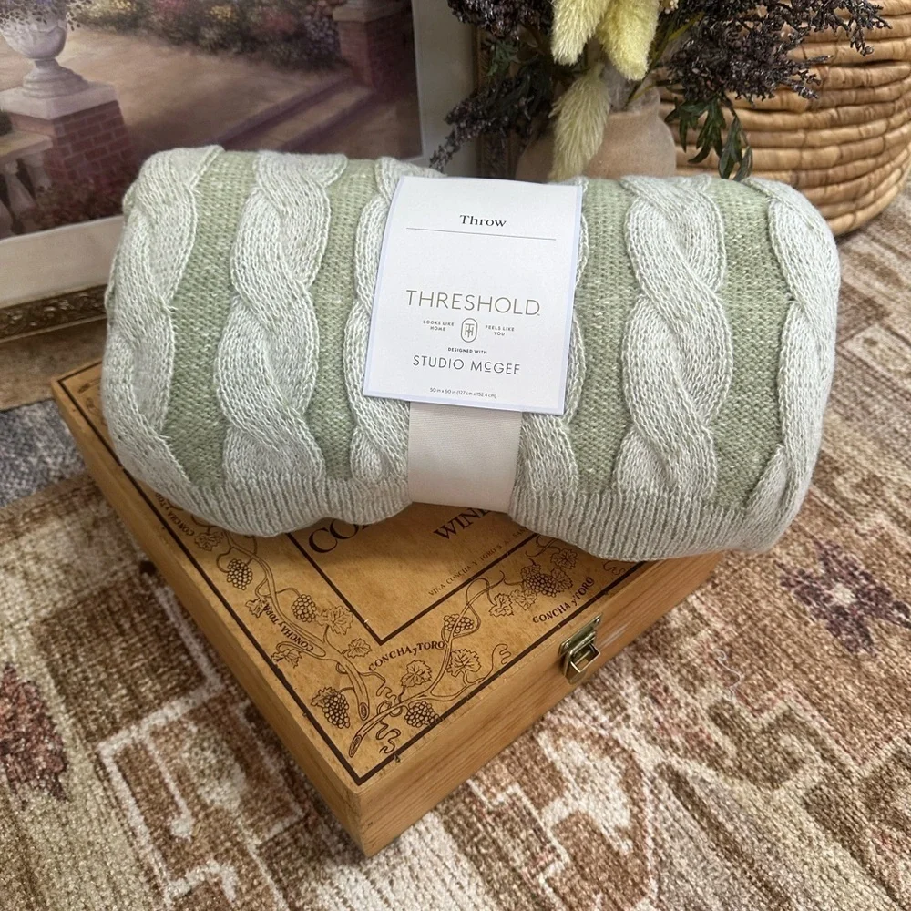 New Threshold Twisted Cable Knit Throw Blanket Green Cream Studio McGee 50x60”
